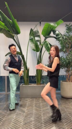 Park Jin-young Instagram - 여러분 보아가 각 잡고 그루브 타면 바로 이런 느낌! #GrooveBoA
이번 주 토요일 콘서트 몸풀기 해 본 K-909 모니터 꼭 부탁드려요~♡

This is when BoA gets serious with her groove! #GrooveBoA
Got to warm up for my concert at K-909 this Saturday.
Feedback please~♡

#JYPark #박진영
#BoA #보아
#GrooveBack #K909