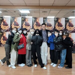 Park Jin-young Instagram - 얘들아 응원 와줘서 정말 고마워^^
너희 덕분에 완전 힘 났어!♡♡

Thank you coming out^^
So much boost from your presence!♡♡

#JYParkConcert #GrooveBackConcert
#헤리티지매스콰이어 #자이언티 #김가영 #2PM #TWICE #ITZY #NMIXX