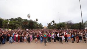 Park Jin-young Instagram - Brazil...over 3000 people...you are truly amazing. 
You gave me a everlasting memory.
Thank you so much and I promise you that

I'LL BE BACK!!♡

Now LA, are you ready? A special guest might joins us for the LA dance challenge...♡
Oct.24th Mon 5PM Venice Beach, Windward Plaza.

#JYPark #박진영 
#Gotoe #고퇴경
#GrooveBack #그루브백
#Brazil #브라질
#SãoPaulo #상파울로