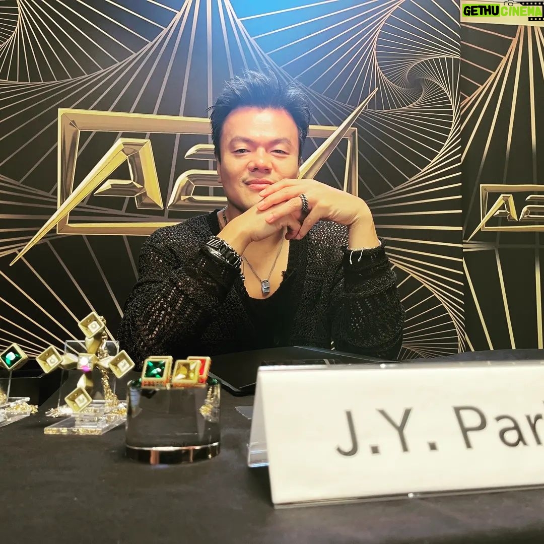 Park Jin-young - 112.9K Likes - #A2K #JYP #RepublicRecords
1st audition in Atlanta is done.
Thanks for everybody who came out!
Now we move on to Chicago.
So excited to see more talents.
Don't hesitate to try since we're looking for passion & potential over skill!