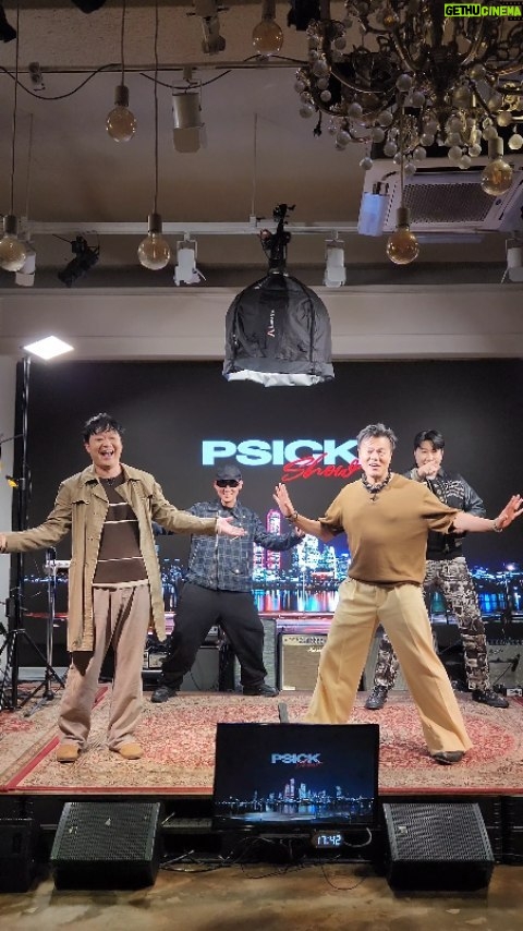 Park Jin-young Instagram - #ChangedMan with #psickuniv π #JYPark #λ°μ§μ #νΌμμΌ #νΌμλν π @psickuniv @denver_yongju @hell773h @mukgostudent