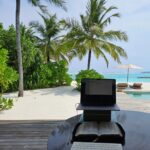 Park Jin-young Instagram - #JYPBible in Maldives. 자연 속에서 자연을 만든 분이 준 책을 읽을 수 있다는 게 정말 너무 너무 감사하네요. 가족들 챙기는 것도 중요하지만 사이사이에 자기만의 시간을 꼭 갖는 연휴가 되길 빌어요. Reading the book that the creator of the nature gave me in the middle of the beautiful nature itself. So humbling. Hope you have a great weekend by giving youself the time that you need.
