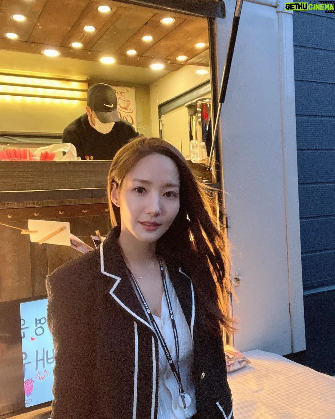 Park Min-young Instagram - 대만콩알들🧡 love you and miss you so bad