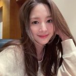 Park Min-young Instagram - 🎥