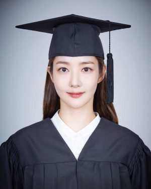 Park Min-young Instagram - JIN, HA KYUNG 👩‍🎓 #기상청사람들 #newcharacter