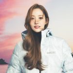 Park Min-young Instagram - 🤍 @oneboylife #ONEBOY衝鋒衣 #一穿就暖ONEBOY衝鋒衣 #用溫度擁抱你