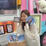 Park Min-young Instagram – #icantlivewithoutyou 콩알들없이못살지 나는🥲🧡 #미뇽갤