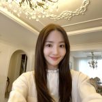 Park Min-young Instagram - 유튜브 오고있다 오고있다 🎬 #youtuber