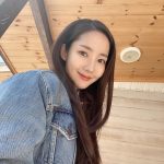 Park Min-young Instagram - 날씨가 좋아서 또 찾아가야겠어요 👖