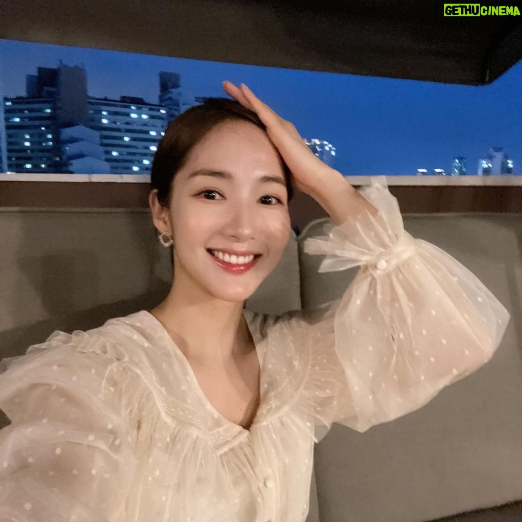 Park Min-young Instagram - 🌿 🌠
