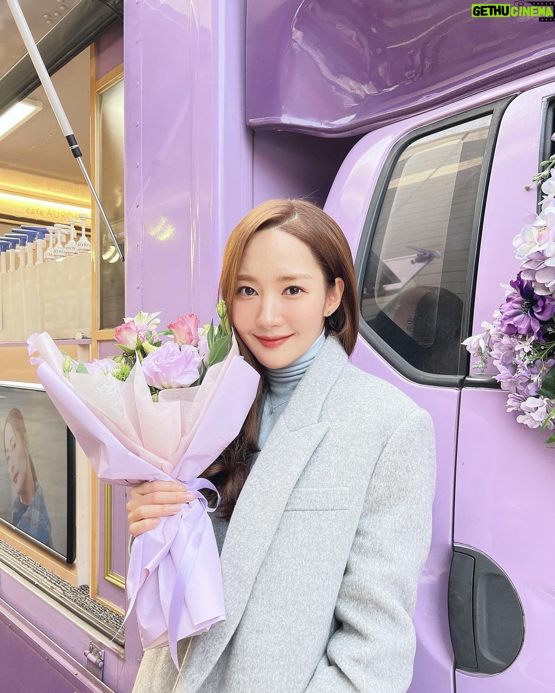 Park Min-young Instagram - 홍콩콩알들 너무 사랑하고 보고싶고 감동이고香港朴敏英後援會💜我爱你们