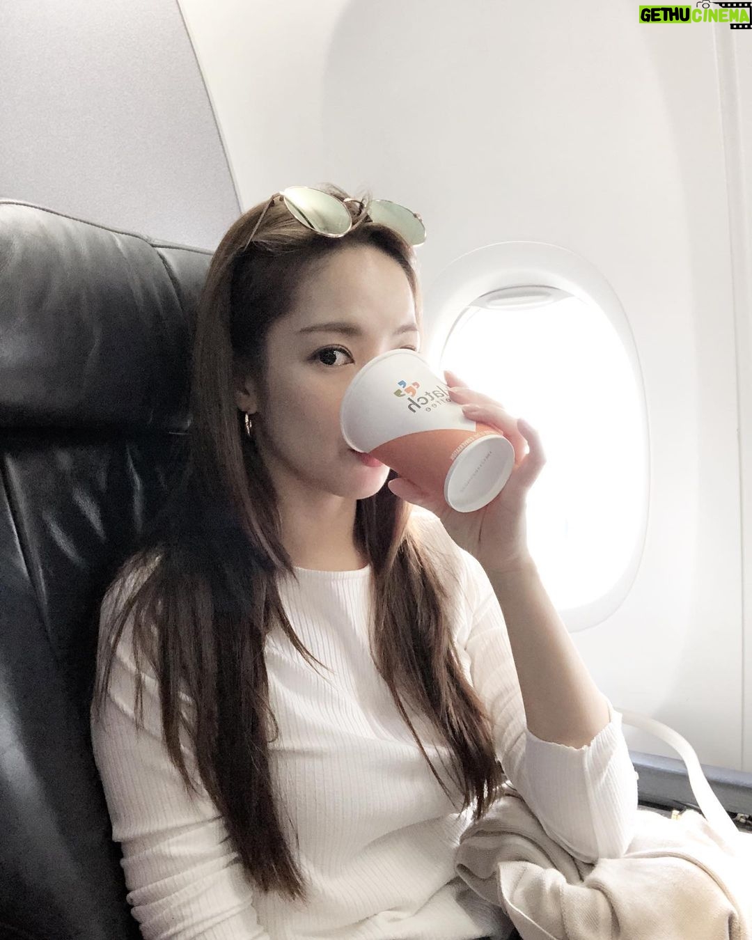 Park Min-young Instagram - MY loves coffee+BEANS🧡