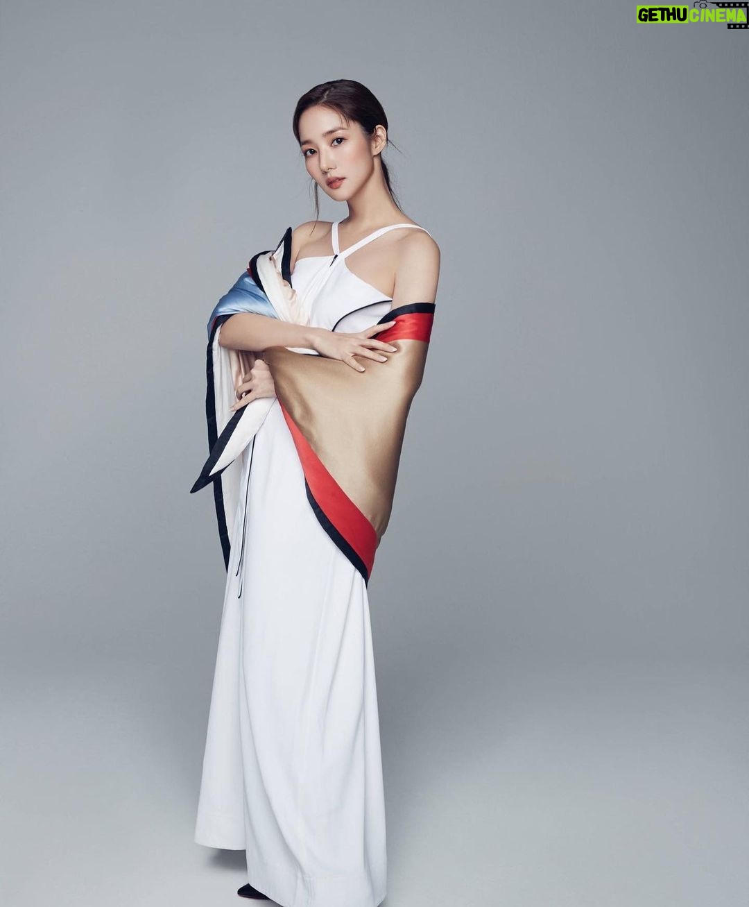 Park Min-young Instagram - Ceci China september issue ❤️