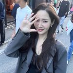 Park Min-young Instagram - 🍒 #지금아님