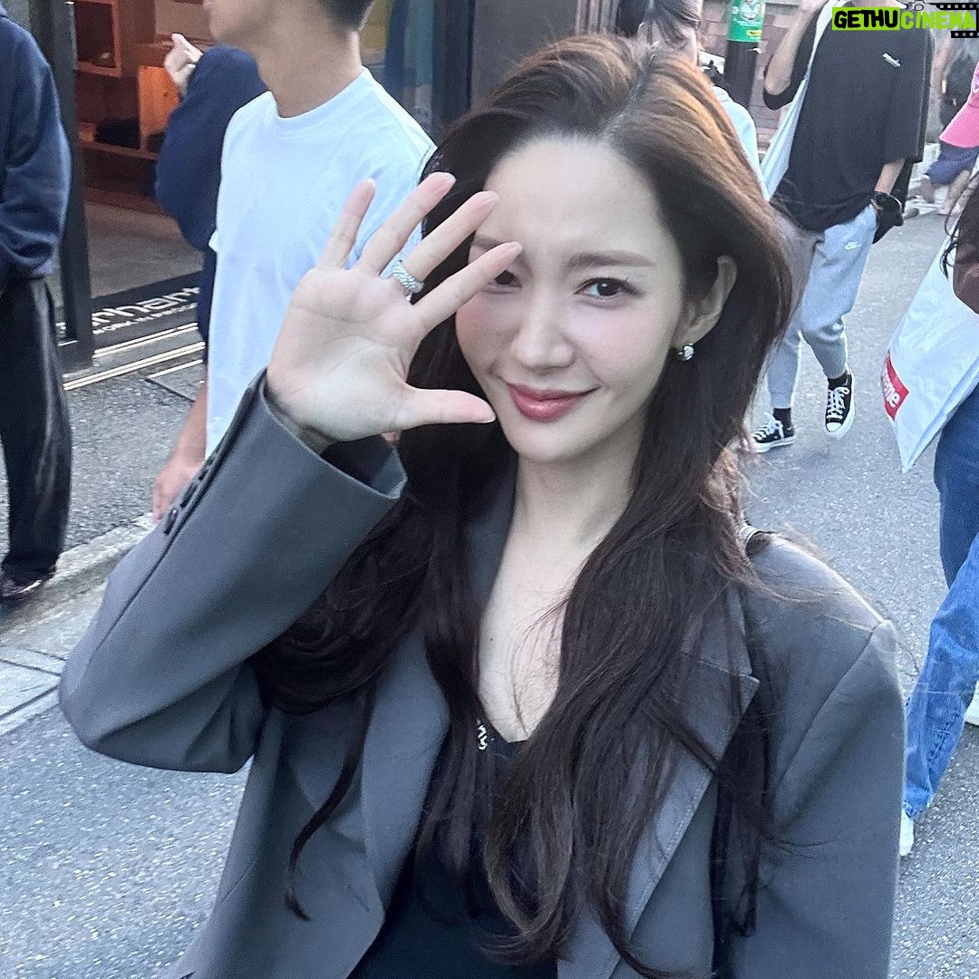 Park Min-young Instagram - π #μ§κΈμλ