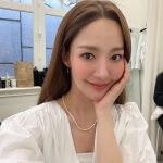 Park Min-young Instagram - 오늘은 무슨촬영일까여? 🤍