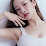 Park Min-young Instagram - 🌹