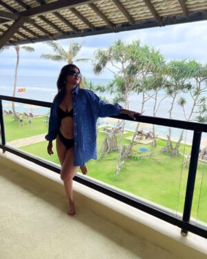 Parno Mittra Instagram - 🧜‍♀️🧜‍♀️🧜‍♀️mermaid x serial chiller 😎😎😎