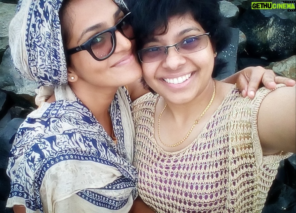 Parvathy Instagram - Grateful for this hooman bean who never ever gives up on me. No matter how much I annoy her! Happy birthday, Nikkey! I love you sm 🥹♥