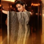Parvathy Instagram - 💫 Styling @diyaaa_john Saree @studio_medium Custom blouse @saltstudio Jewellery @zohra_india Hair @hairbymousami 📸 @upaharbiswas