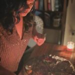 Parvathy Instagram - I made it to meri Kiran’s arms after a whole year (wha!) and that too in time for her birthday! To be able to celebrate this stellar human who has by example shown me how to endlessly celebrate the people you love is a f**king honour! Bestie @athirasujatha flew in as well and we prepped hard, warmed up the house pre-party with our uber cool dance moves (@shwvenkat arrre wah!) while birthday bb spread her warmth and welcomed her dearest friends who came to wish her. My hearts cup runneth over just thinking of the love I witnessed over two days of birthday celebrations! 🎉 @smritikiran I fucking love you babe. Words won’t suffice ever but that ain’t holding me back now. You’ve got me Smi-tten, Kiran 😘