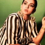 Parvathy Instagram - Tu gajra mein halwaii 🌸🤩 Stylist : @jukalker Outfit: @raw_mango Jewellery: @sheetalzaveribyvithaldas Makeup : @prakatwork Hair : @puii_c_ammy Photography: @kannasrihari Styling team : @pratimajukalkar