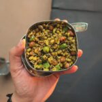 Parvathy Instagram - Ms Kannan on set🦥 1) On set with AK and ARC. 2) Ms Kannan’s things. 3) Post scene shake-off 4) more of 3. 5) 👸 6) Ms Kannan’s glasses 7) homemade snack on set from @pankajtripathi . I didn’t give back the steel ka dabba.🫠 8) more of 7. Mumbai, Maharashtra