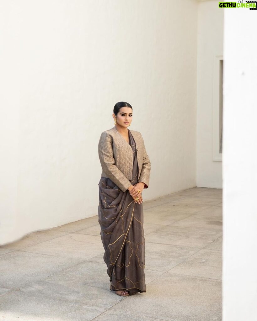 Parvathy Instagram - 🤎 Outfit : @raw_mango Jewellery: @amrapalijewels Stylist : @diyaaa_john HMU: @samson_lei Photograher: @niharikaa.chauhaan