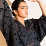 Parvathy Instagram – 🫶🏽

Outfit: @shadesofindia via @tanngcommunications
Stylist : @jukalker 
Jewellery: @zohra_india
Makeup : @prakatwork
Hair : @puii_c_ammy
Photography: @kannasrihari