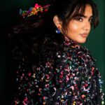 Parvathy Instagram - 🌒 Paree’ing Paro Outfit & Hair accessories : @ilovepero Stylist : @jukalker Jewellery: @azgaofficial Makeup : @prakatwork Hair : @puii_c_ammy Photography: @kannasrihari