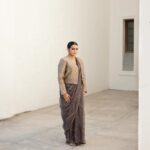 Parvathy Instagram – 🤎 

Outfit : @raw_mango 
Jewellery: @amrapalijewels 
Stylist : @diyaaa_john 
HMU: @samson_lei 
Photograher: @niharikaa.chauhaan