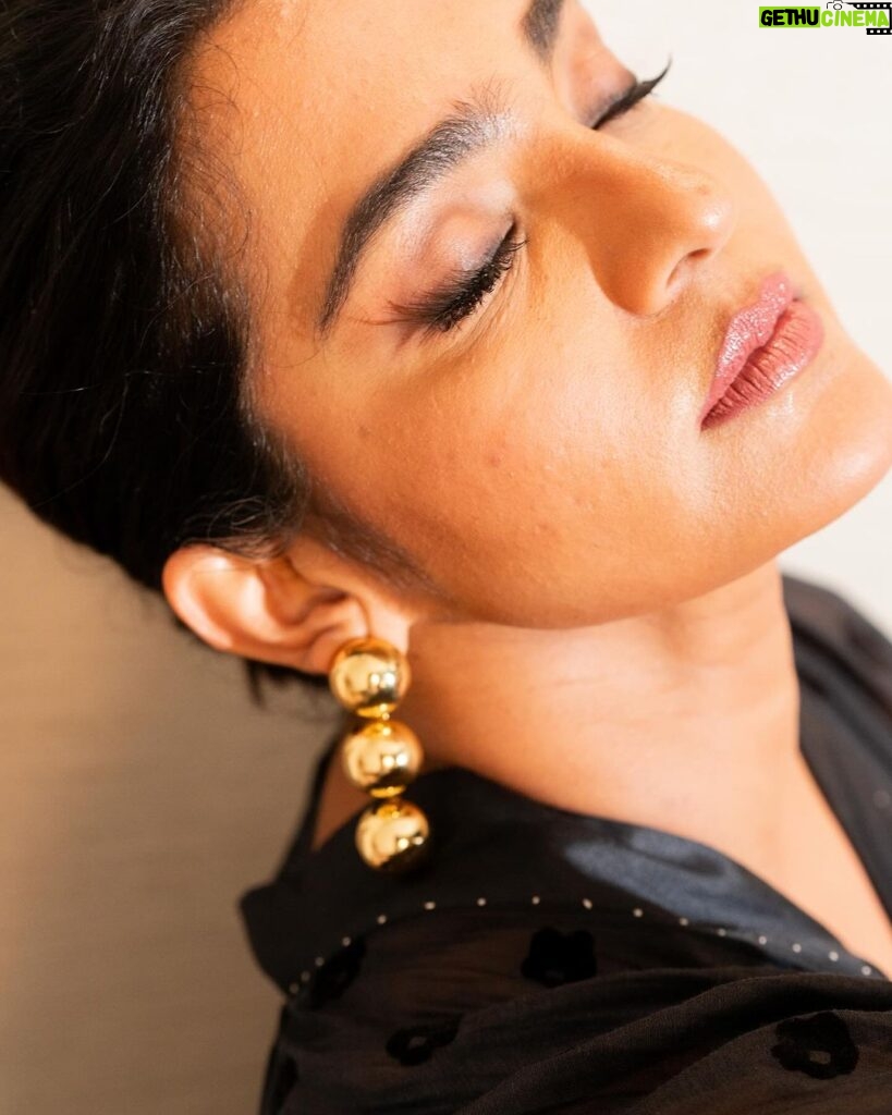 Parvathy Instagram - 🫶🏽 Outfit: @shadesofindia via @tanngcommunications Stylist : @jukalker Jewellery: @zohra_india Makeup : @prakatwork Hair : @puii_c_ammy Photography: @kannasrihari
