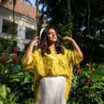 Parvathy Instagram – 🌝

Styled by my favourite @diyaaa_john 
Outfit: @stoiquestudio Earrings: @shopenergystudio 
HMU @samson_lei 
📸 @niharikaa.chauhaan