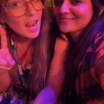 Parvathy Instagram - A magical place with absolutely magical people ♥️ Edinburgh and the glorious #edfringe brought me such happiness! From watching some life-altering shows, to busking on the streets with the bestest boys @mahlyf_mahrulez @theabishekkumar @vinithjohnson23 for their show and getting to meet the coolest @roshanconn and @therese0livia .. BEST TIMES AND I MISS! #august #edinburgh
