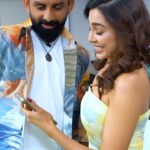 Parvatii Nair Instagram - Check out the style quotient in #IPLonJioCinema Malayalam. ഇനി ക്രിക്കറ്റും മലയാളത്തിൽ ആസ്വദിക്കാം #ViralWeekends Join me LIVE for the grand opener tonight, 6pm onwards!
