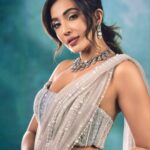 Parvatii Nair Instagram - Beauty lies in the eyes of the beholder they say. But have you seen this WOMAN? ❤️❤️ @paro_nair looking like an absolute angel 🫶🏼 Styling @soigne_official_ Photography @sudhakar.bichali Makeup @bhaminihairandmakeup Hair @mahi_hairstyliz Wearing @_anjali_jha_____ Jewelry @fineshinejewels #styling #fashionstylist #celebritystyle #indianwear #designersaree #glam #beautifulactress #parvatinair #kollywood #tamilcinema #goat #fashionmodel #photoshoot #fashionphotography #grey Chennai, India