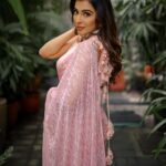 Parvatii Nair Instagram – Love love pink 😍

.

.
Styling @soigne_official_ 
Shot by @sathyaphotography3 
Wearing @samohindia 
Makeup @loki_makeupartist 
Jewelry @fineshinejewels 
Hair @sreem_makeover