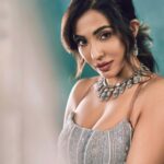Parvatii Nair Instagram - Beauty lies in the eyes of the beholder they say. But have you seen this WOMAN? ❤️❤️ @paro_nair looking like an absolute angel 🫶🏼 Styling @soigne_official_ Photography @sudhakar.bichali Makeup @bhaminihairandmakeup Hair @mahi_hairstyliz Wearing @_anjali_jha_____ Jewelry @fineshinejewels #styling #fashionstylist #celebritystyle #indianwear #designersaree #glam #beautifulactress #parvatinair #kollywood #tamilcinema #goat #fashionmodel #photoshoot #fashionphotography #grey Chennai, India