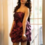 Parvatii Nair Instagram - Shot this 2 years ago n posting it now . Wearing a dress I bought at 17 😁😆. What do u think 👩🏻 . @pariaarclicks