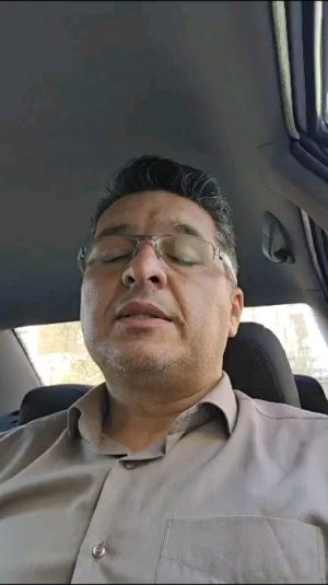 Parviz Parastouei Instagram - .
طریقه درست مدیریت!!!
یک ایران و یک استادیوم آزادی واقعا فاجعه  است!!!
رستم و یه دست اسلحه !
کاش مسئولین  اون فرش سه میلیاردی رو هزینه استادیوم آزادی می کردندتا رونالدو راحت بازی می‌کرد! 
رونالدو اصلا توقع کادو گرانقیمت نداشت 
رونالدو آنقدر مناعت طبع  داشت که اگه پسته و گز اصفهان هم  بهش می‌دادند خوشحال می شد...
خدارو شکر اونقدر بی نیاز هست که به این چیزها فکر نکنه 
همین ابراز علاقه مردم ایران براش از هر کادویی مهمتر بود
کادو فاطمه حمامی (دختر معلول نقاش)ارزشش بالاتر از فرش سه میلیاردی بود...
کاش از خود رونالدو تقاضای کمک می‌کردند که این استادیوم فرسوده مرمت می شد چون ما خودمان کشور فقیری هستیم 😡