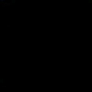 Parviz Parastouei Instagram - .

((تسلیت به تمامیِ خانواده های داغدار یک ساله گذشته))
یوسف من پس چه شد پیراهنت ؟
برچه خاکی ریخت خون روشنت ؟
بر زمین سرد خون گرم تو
ریخت آن گرگ و نبودش شرم تو
تا نپنداری ز یادت غافلم
گریه می جوشد شب و روز از دلم
داغ ماتم هاست بر جانم بسی
در دلم پیوسته می گرید کسی
ای دریغا پاره دل جفت جان
بی جوانان مانده جاویدان جهان ؟
در بهار عمر ای سرو جوان
ریختی چون برگریز ارغوان
ارغوانم ارغوانم لاله ام
در غمت خون میچکد از ناله ام
آن شقایق رسته در دامان دشت
گوش کن تا با تو گوید سرگذشت
نغمه ناخوانده را دادم به رود
تا بخوانم با جوانان این سرود
چشمه ای در کوه می جوشد ، منم
کز درون سنگ بیرون میزنم
از نگاه آب تابیدم به گل
وز رخ خود رنگ بخشیدم به گل
پر زدم از گل به خونآب شفق
ناله گشتم در گلوی مرغ حق
پر شدم از خون بلبل لب به لب
رفتم از جام شفق در کام شب
آذرخش از سینه من روشن است
تندر توفنده فریاد من است
هرکجا مشتی گره شد مشت من
زخمی هر تازیانه پشت من
هرکجا فریاد آزادی منم
من در این فریادها دم میزنم …»

هوشنگ ابتهاج
