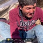 Parviz Parastouei Instagram – .
ببینید چه استقبالی برای پاک بودن می کند؟
این هموطن ما معتاد نیست ،بیماره
احتیاج به مداوا داره
احتیاج به توجه داره
احتیاج به شغل داره 
احتیاج به رفاه داره 
متاسفانه در سرزمین ما تعدادشان کم نیست
اگر به تک تک شان نزدیک شوید خواهید دید دلشان و قلبشان برای خانواده شون میتپه ولی هیچ امیدی به برگشت ندارند
چون کسی منتظرشان نیست نه جامعه و نه خانواده
که البته خانواده هم پا به پای فرزندانشان ،پدرانشان ،همسرانشان درد میکشند
متاسفانه مسئولین ما هنوز نتوانسته اند جلوی این مواد افیونی را بگیرند که هیچ و امکانی راهم فراهم نکرده اند که این بیماران مداوا شوند 
نمونه این بیماران را در روز روشن در محله های تهران و کشور، خواهید دید
شما اگر به امارات سفر کنید حتی یک استامینوفن کدئین 
نمی‌توانید همراهتان ببرید ولی در ایران هرنوع مواد مخدری  را به راحتی بدست می آورید
حرف زیاده و آب از چشمه گل آلود
فقط خودمان باید به داد همدیگر برسیم