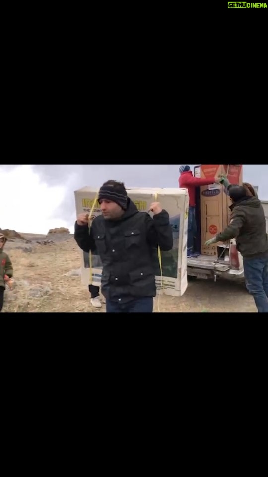 Parviz Parastouei Instagram - . ۱۶ بهمن ماه … روستاهای اطراف زنجان … گرفتاریها و مشکلات بسیاری از مردم که در روستاها زندگی میکنند، کمتر امکان انعکاس و پیگیری دارد … بازدید ۱۶ بهمن ماه ما از این روستاها، برای کاهش برخی از مشکلات این هموطنان عزیز بود … سپاسگزار کمکهای همه ی نیکوکاران هستیم. +شماره شبا؛ IR600120020000008768607317🧮 +شماره کارت؛ 💳 6104337811235256 شماره حسابهای ارزی-دلاری؛+ 💵397.160.13916823.1 🧮Ir710570039771613916823101 شماره حساب ارزی-یورویی+ 💶397.160.13916823.2 🧮Ir710570039771613916823102 @palivar1 @mehr_va_mah1172 @emamaliinstitute