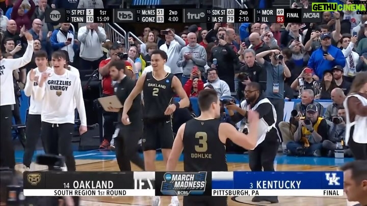 Pat McAfee Instagram - Can’t wait to act like I knew this Oakland team/school existed tomorrow on the show while I sing their praises.. that game was awesome They answered every Kentucky push… OAKLAND’S DANGEROUS AND STILL DANCIN 🎥 Twitter: CBSSports