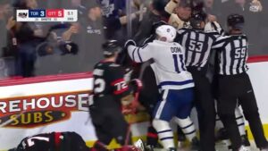 Pat McAfee Instagram - Empty net SLAP SHOT turns into CHAOS

#HockeyIsAwesome

🎥: @nhl