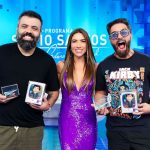 Patrícia Abravanel Instagram - Nosso domingo juntos, tá imperdível! Olha só quem estará com a gente. Espero vocês, 20h, no SBT! 💜 📸 @gabrielcardosofoto SBT - Sistema Brasileiro De Televisão