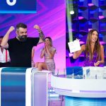 Patrícia Abravanel Instagram - Nosso domingo juntos, tá imperdível! Olha só quem estará com a gente. Espero vocês, 20h, no SBT! 💜 📸 @gabrielcardosofoto SBT - Sistema Brasileiro De Televisão