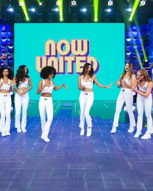 Patrícia Abravanel Instagram - From the stage to your screens, it was an unforgettable night of music, fun, and Brazilian vibes! 🎶💪🏻 We had the best of times at @pgmsilviosantos with @patriciaabravanel on @sbt ! Huge thanks to everyone who tuned in and cheered us on. Brazil, you always make us feel at home! 🇧🇷💖

📷 @gabrielcardosofoto
