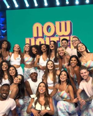 Patrícia Abravanel Instagram - From the stage to your screens, it was an unforgettable night of music, fun, and Brazilian vibes! 🎶💪🏻 We had the best of times at @pgmsilviosantos with @patriciaabravanel on @sbt ! Huge thanks to everyone who tuned in and cheered us on. Brazil, you always make us feel at home! 🇧🇷💖
📷 @gabrielcardosofoto