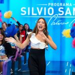 Patrícia Abravanel Instagram - É domingo, e nós estamos no ar! ❤️ Me conte o que mais estão gostando #ProgramaSilvioSantos 📸 @gabrielcardosofoto SBT - Sistema Brasileiro De Televisão